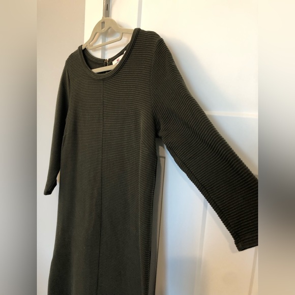 Vineyard Vines ribbed dress size medium - Picture 8 of 11